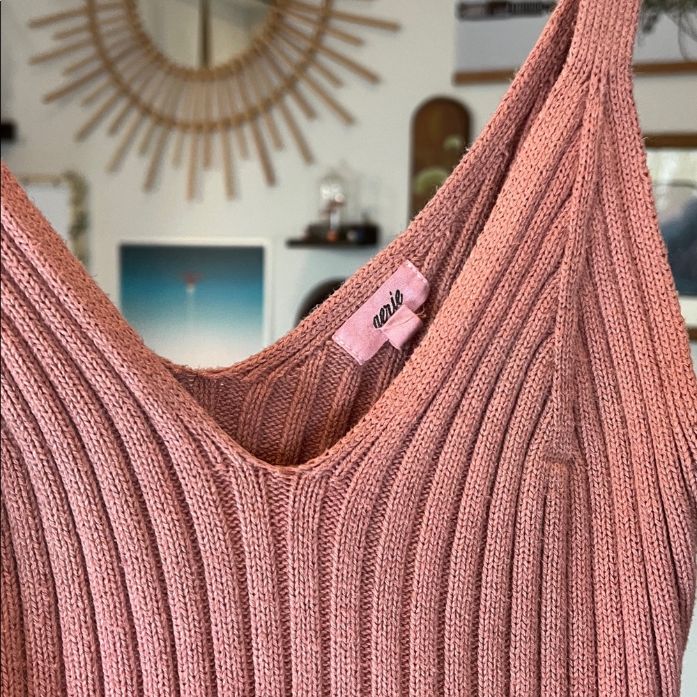 Aerie Women's Ribbed Knit Cropped Sweater Tank Top in Dusty Rose - Size M - Picture 3 of 8